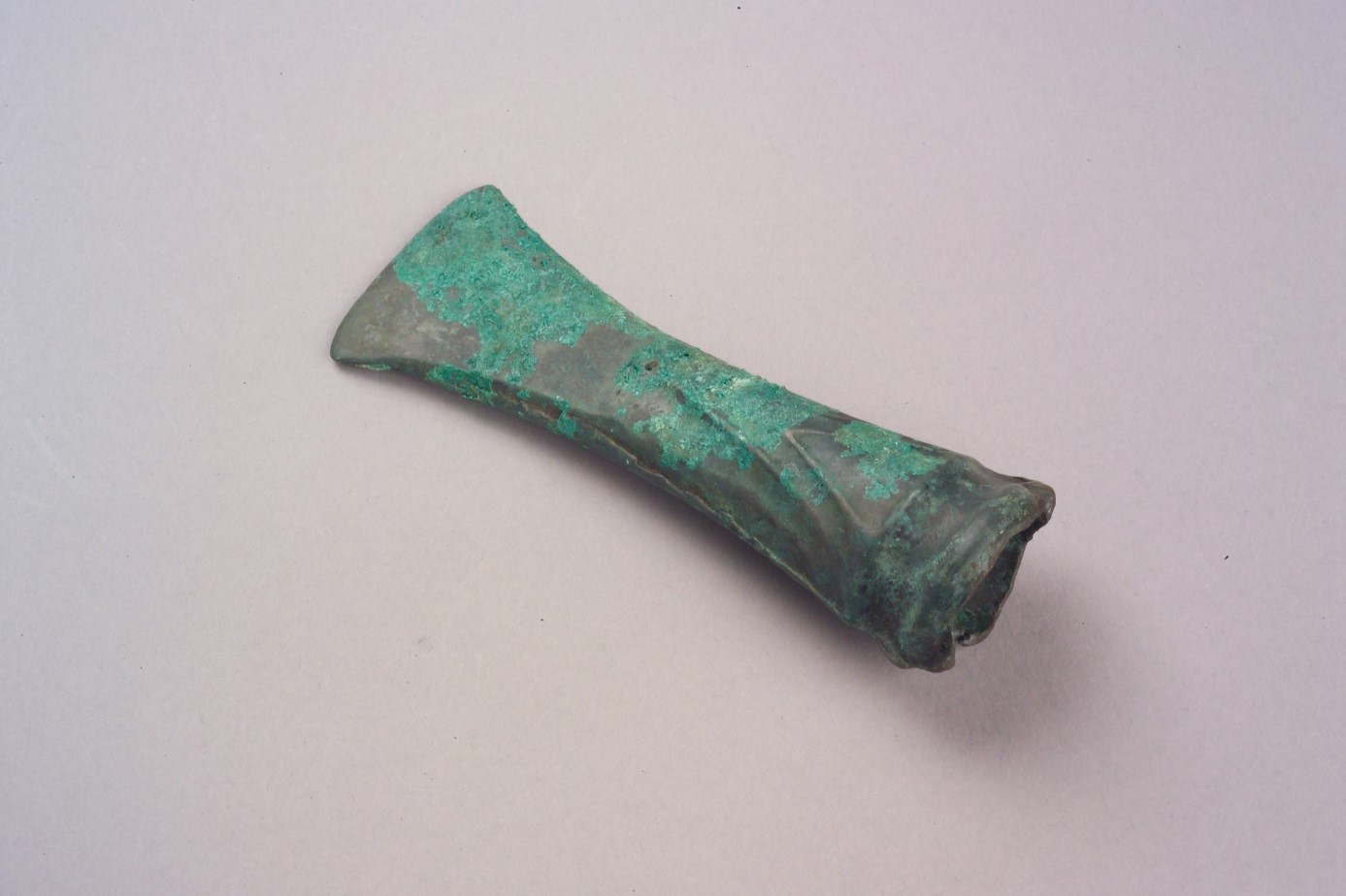 Abbildung 11: Tüllenbeil aus dem Depot Brandgraben bei Bad Aussee (Quelle: BDA LK Stmk/M. Windholz-Konrad)