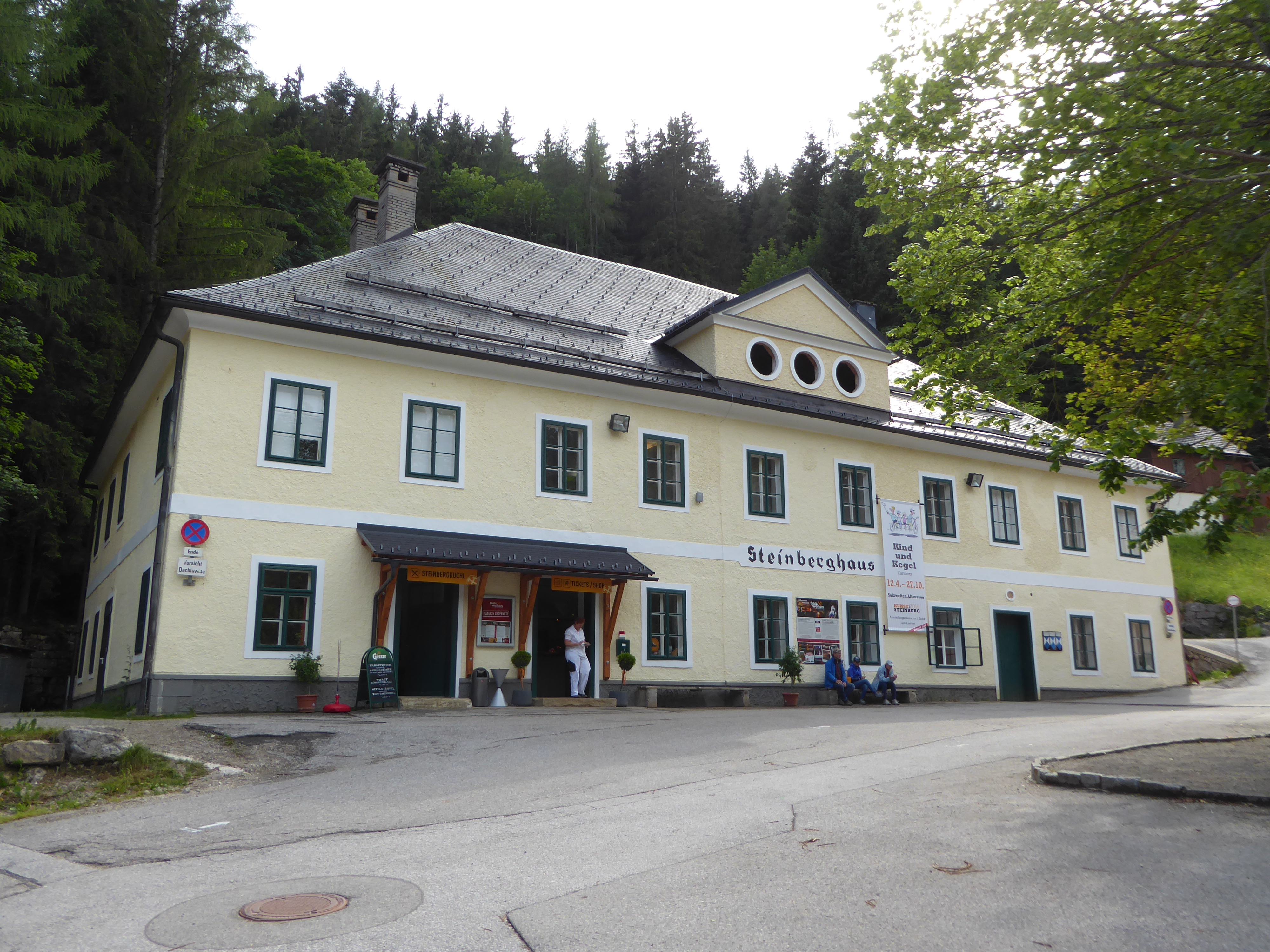 Das Steinberghaus wurde historisch nicht nur als Stolleneingang für das Salzbergwerk Altaussee, sondern auch als Einlagerungsstätte für wertvolle Kunstgüter gegen Ende des Zweiten Weltkriegs bekannt. (Foto: G.K. Lieb)